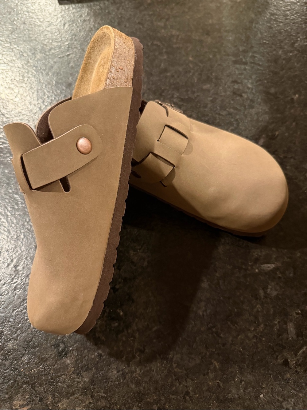 Hana Cork Footbed Clog in Brown